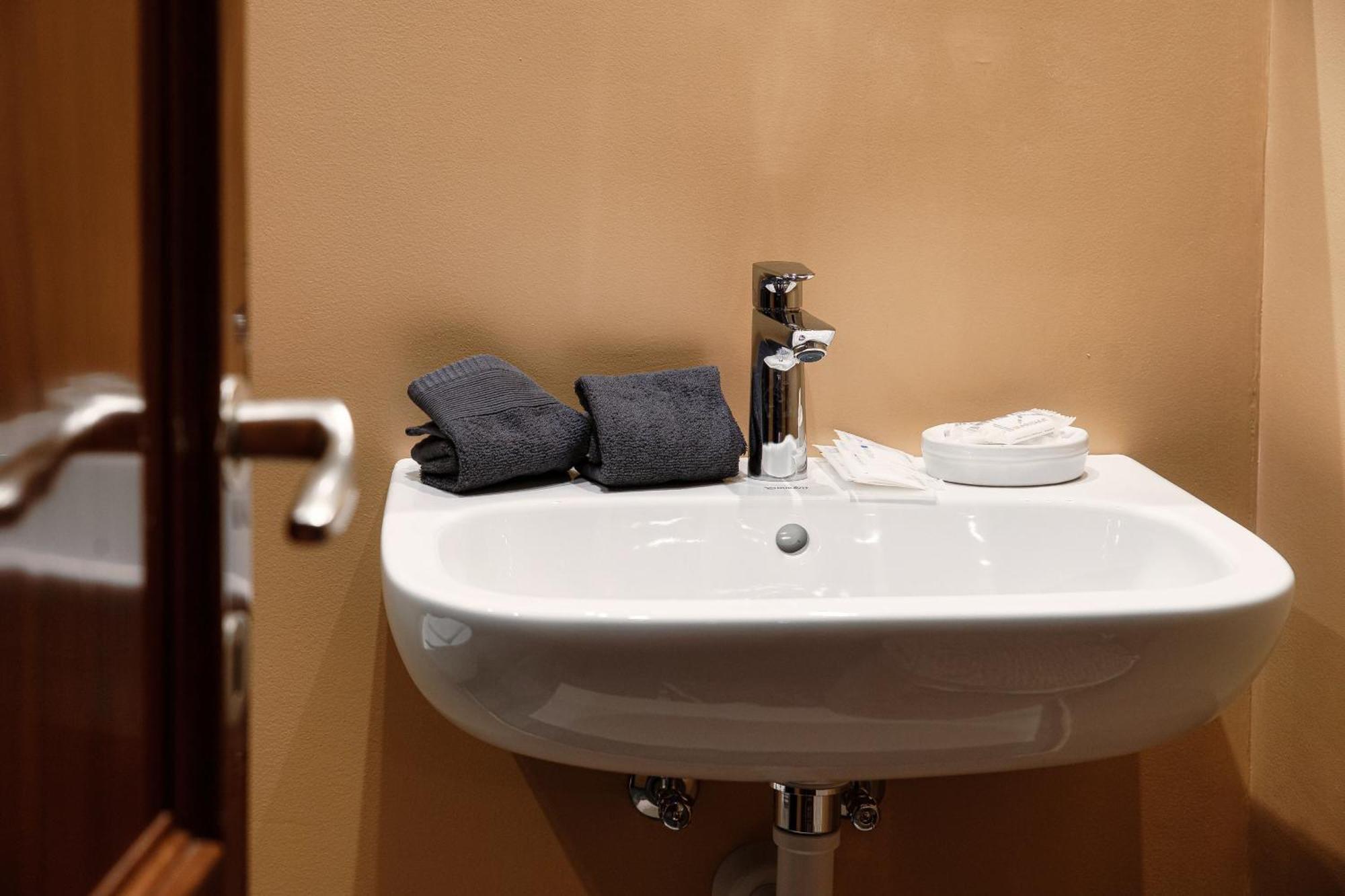 Crotto Polirolo - The House Of Travelers Apartment Чернобио Екстериор снимка