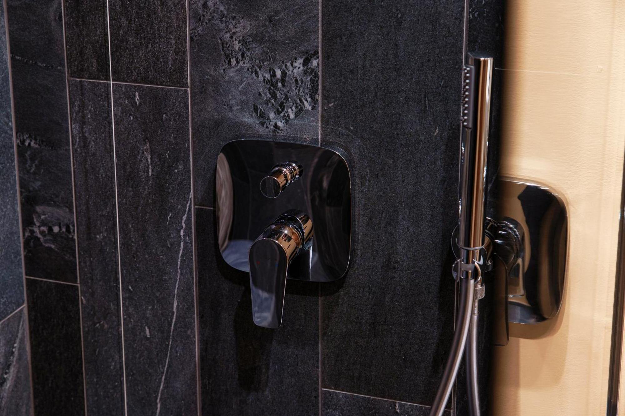 Crotto Polirolo - The House Of Travelers Apartment Чернобио Екстериор снимка