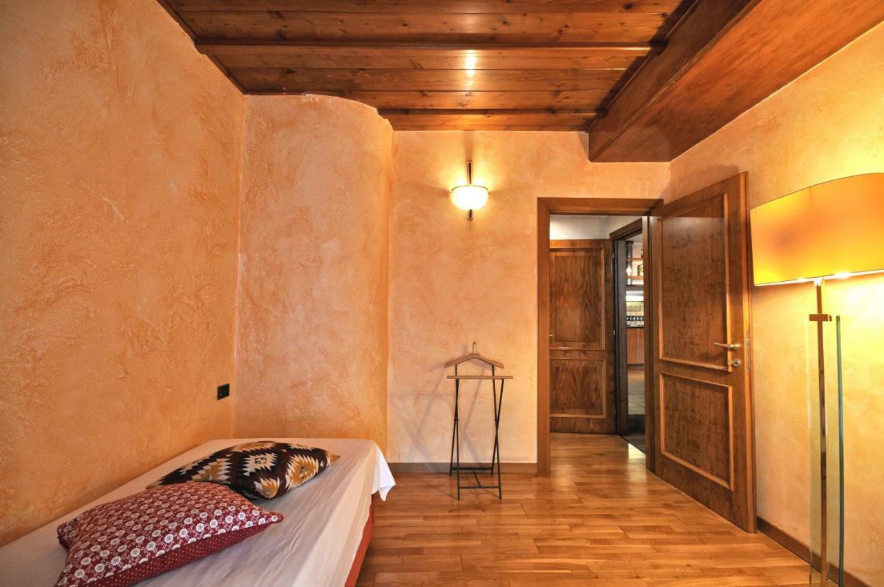 Crotto Polirolo - The House Of Travelers Apartment Чернобио Екстериор снимка